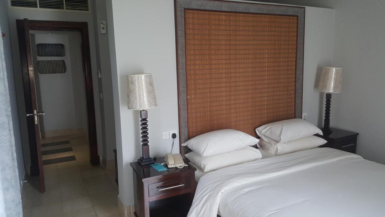 Labranda Coral Beach Resort Brufut Exterior foto